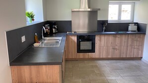 茶具/咖啡用具、冰箱、微波炉、烤箱
