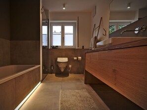 Apartment | Bathroom | Towels - Lively Apartment in Sonthofen (Sonthofen)