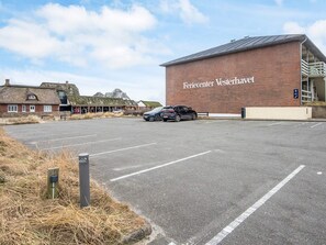 A parking lot with a building labeled "Vectorhayet Feriecenter Vestemasse." - 4 Person Holiday Home in Fano (Fano)