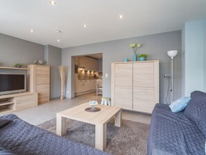 Living area - Pleasant Apartment Near the Seafront (Blankenberge)