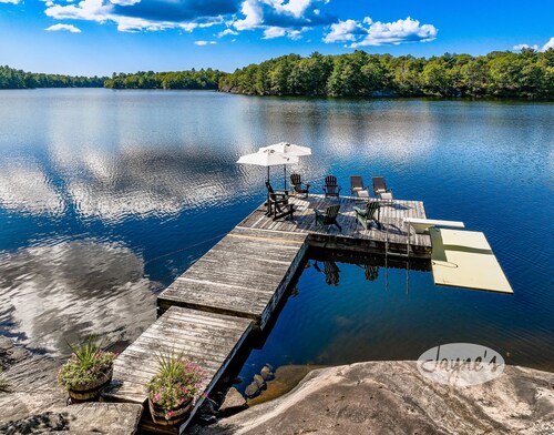 Cozy 4 bed 2 bath cottage on Pine Lake with 1 bed Bunkie! W Exposure! Hot Tub!