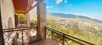 Belvilla by OYO Villa El Refugio