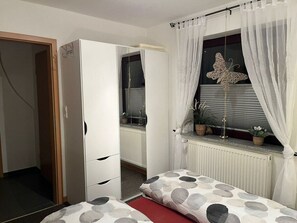House | 1 bedroom, individually furnished, iron/ironing board - Holiday Flat Almrausch in Gmund (Bremerhaven)