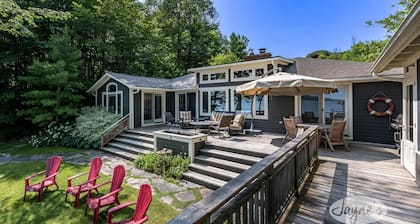 Beautiful 6 bed, 3 bath on Lake Muskoka, All Season! Sun all Day! Sand Beach!