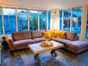 House | Living room - Farm Stay Near Bronkhorst (Steenderen)