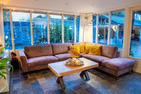 Living room - Farm Stay Near Bronkhorst (Steenderen)