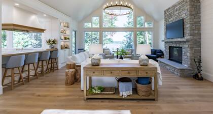 Luxurious 7 bed 7 bath cottage on Lake Rosseau! Sauna! Gym!