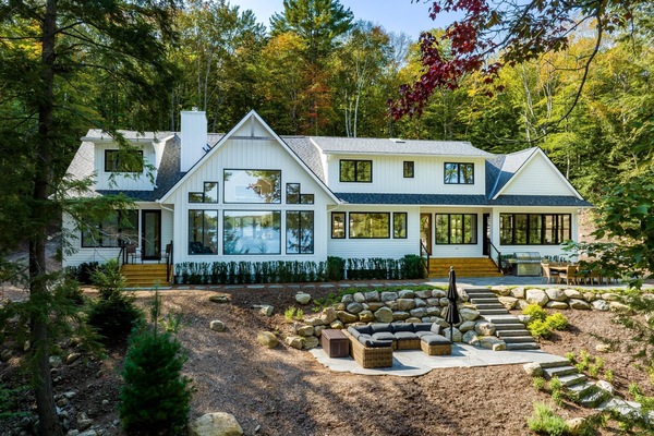 Cottage - Lake Side