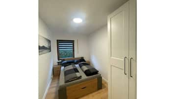 House | Private kitchen | Oven, electric kettle, toaster