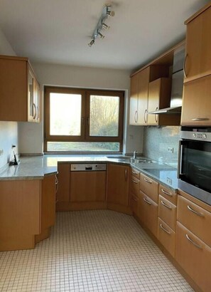 Rumah | Dapur pribadi | Oven, ketel listrik, dan pemanggang roti