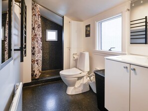 House | Bathroom