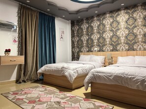 4 bedrooms, iron/ironing board, WiFi, bed sheets - Farido Pharaonic hostel
Pyramids area  (Giza)