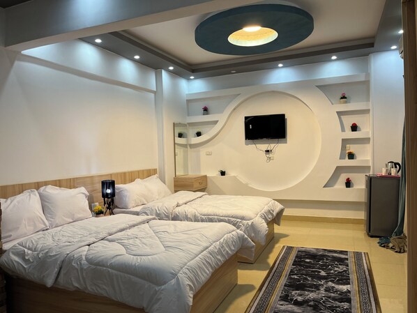 4 chambres, fer et planche à repasser, Wi-Fi, draps fournis