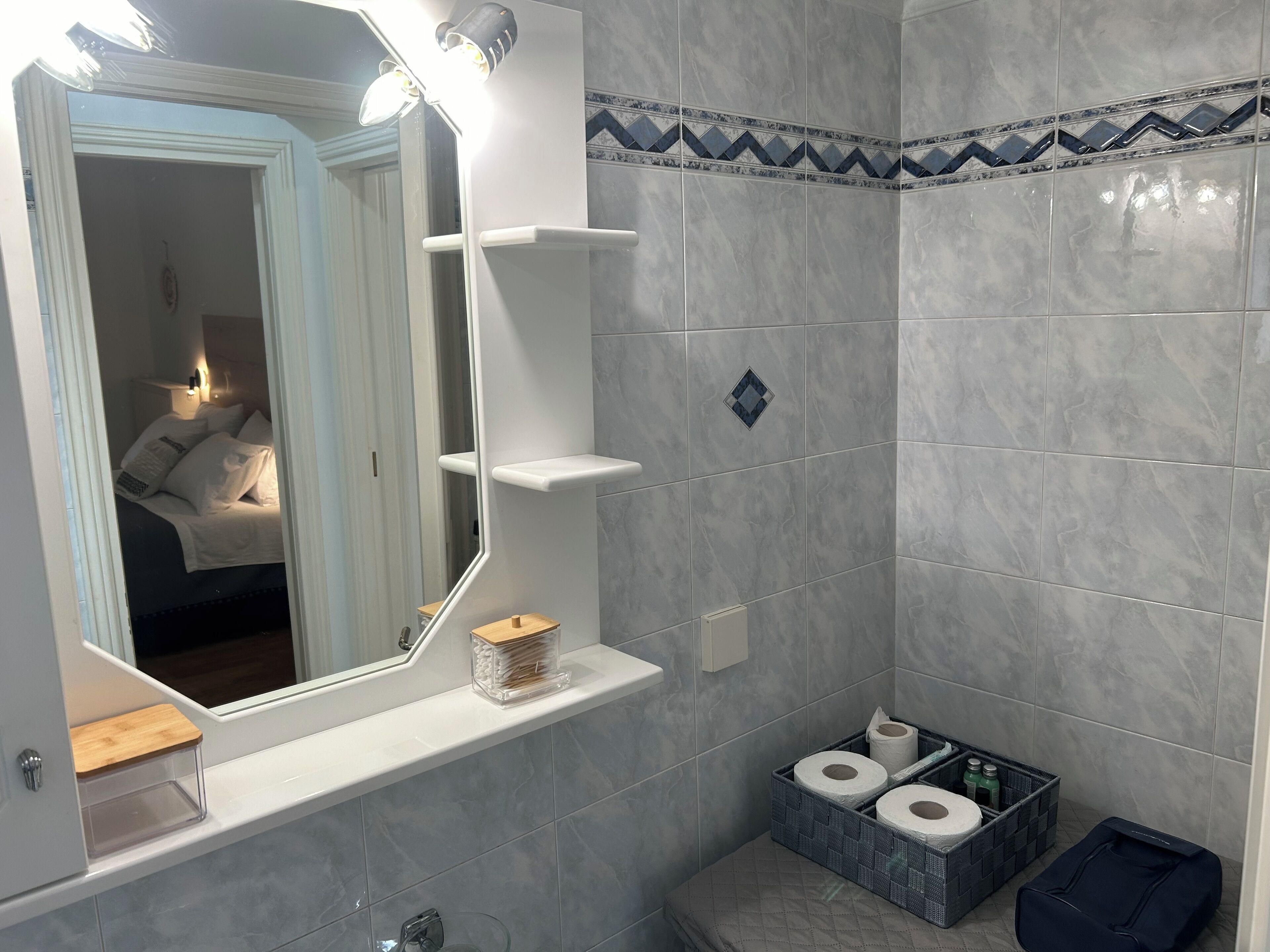 Eco-friendly toiletries, hair dryer, bidet, towels