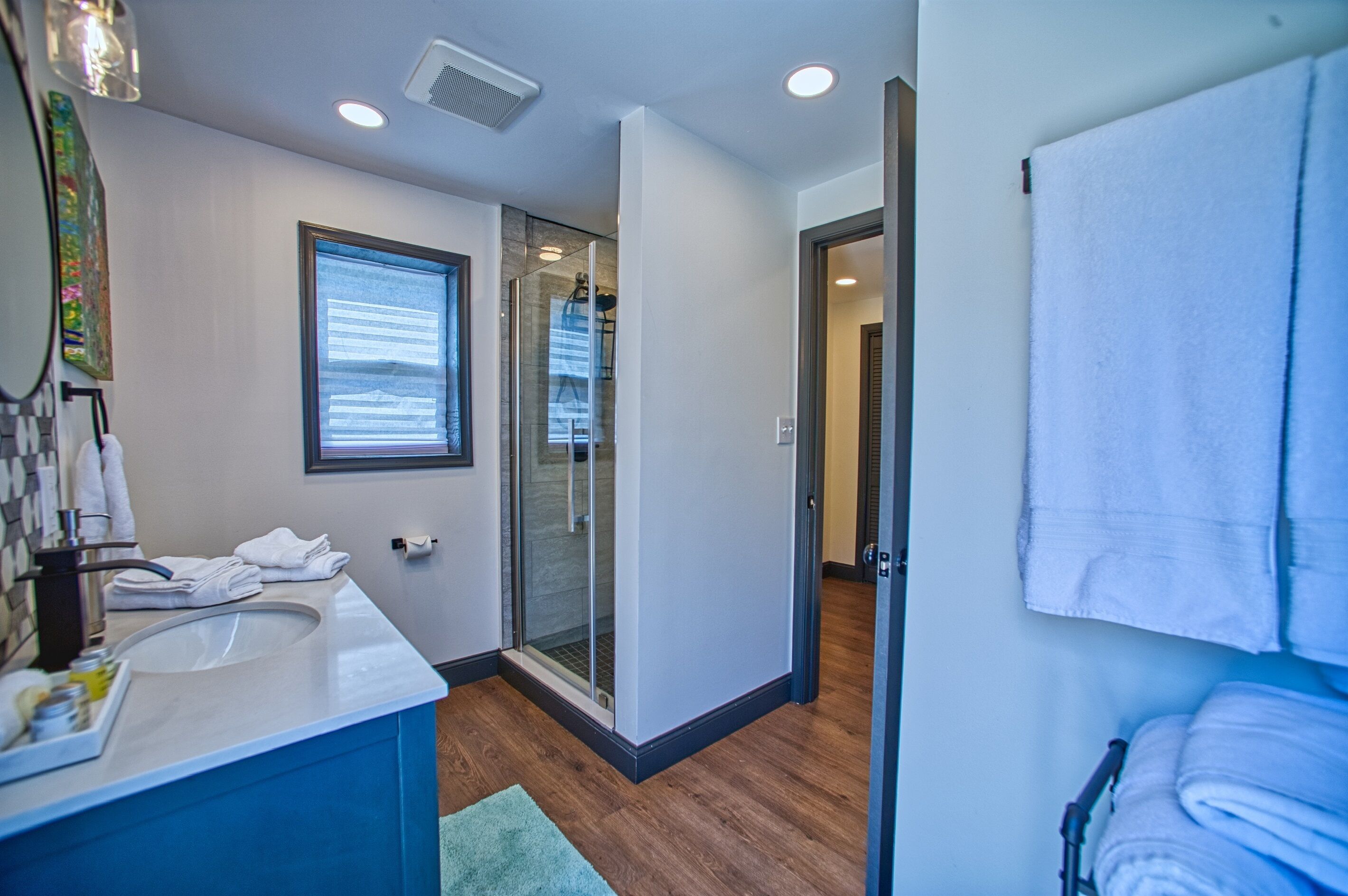 Shower, towels
