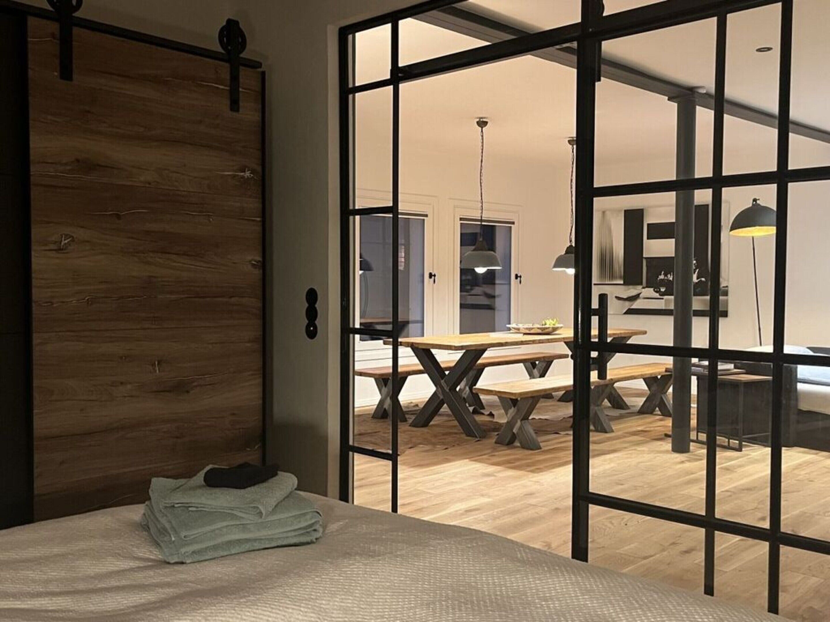 1 Schlafzimmer, individuell eingerichtet, Bügeleisen/Bügelbrett