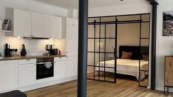 House | 1 bedroom, individually furnished, iron/ironing board