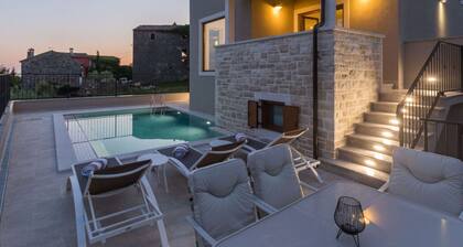 Villa Skarline Comfortable Holiday Residence