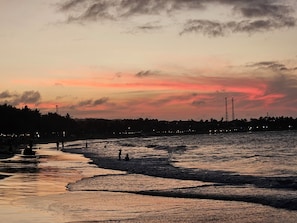 Am Strand, Liegestühle, Strandtücher