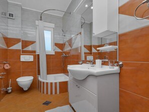 Apartment | Badezimmer