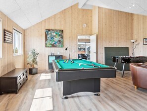 House | Bilik permainan