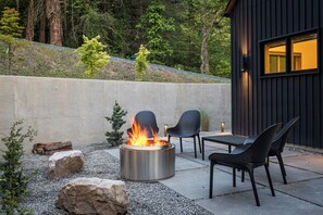 Terrace/patio - Modern Residence with Guest House Near Asheville (Weaverville)