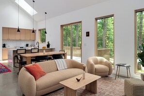 Smart TV, fireplace - Modern Residence with Guest House Near Asheville (Weaverville)