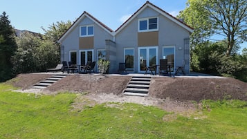 House | Bahagian luar