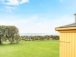Casa | Vista para a água