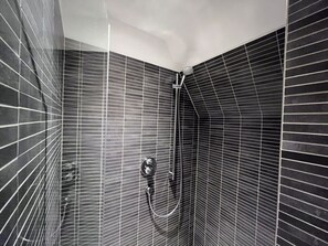 House | Bathroom