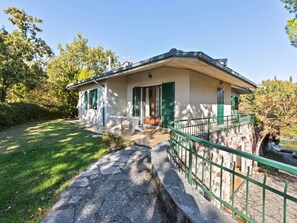 Villa | Exterior - Villa in Torri del Benaco With Private Pool (Torri del Benaco)