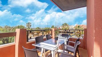 Apartment | Tempat makan