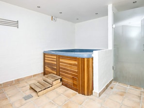 Spa treatment - 8 Person Holiday Home in Ebeltoft (Ebeltoft)