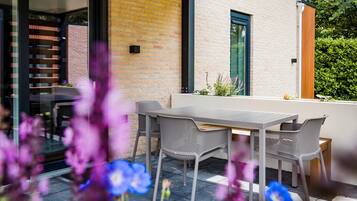 House | Dining