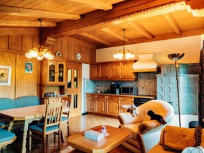 Apartment | Private kitchen - Apartment Near Petzen Ski Slopes (Gallizien)