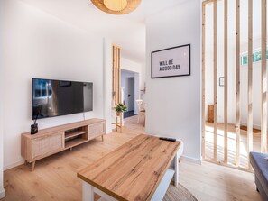 Villa | Living room - Garden Villa Steps From Beaches (Koksijde)