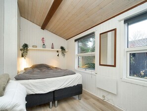 House | 3 bedrooms, individually furnished - 6 Person Holiday Home in Gorlev (Gørlev)