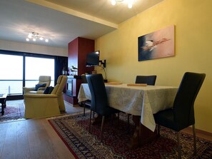 Apartment | Dining - Blomme 0202 Exclusive Apartment With sea View (De Haan)