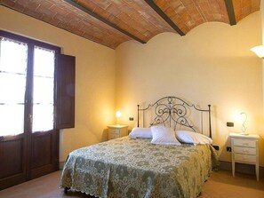 Apartment | 2 bedrooms, bed sheets