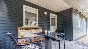 Exterior - 4 Person Holiday Home in Henne (Henne)