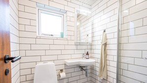 Bathroom - 4 Person Holiday Home in Henne (Henne)