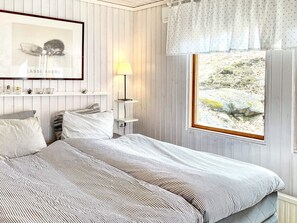 House | 4 bedrooms, individually furnished