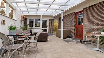 House | Dining