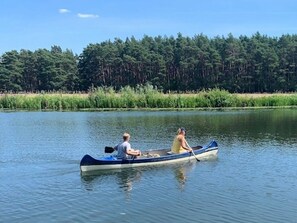 Property grounds - Amazing Holiday Home Near the Lake (Hambuehren)