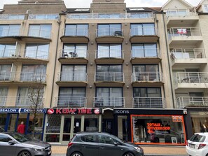 Exterior - Apartment in Nieuwpoort Near Beach (Nieuwpoort)