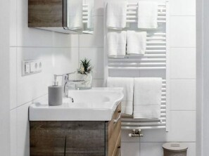 Apartment | Bathroom