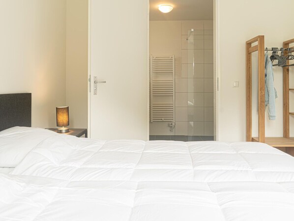 House | 2 bedrooms, individually furnished, bed sheets