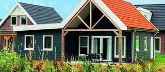 Quiet Lakeside Escape for Four