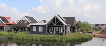 Nice Holiday Home Near the Waterfront