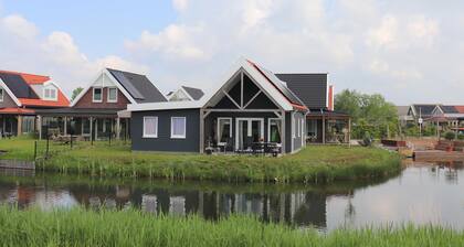 Nice Holiday Home Near the Waterfront